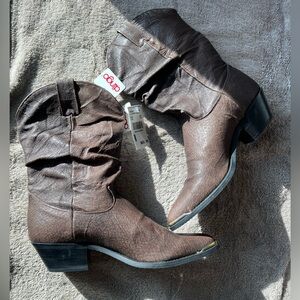 NWT! Dingo Dark Brown Leather Boots, Women Size 9